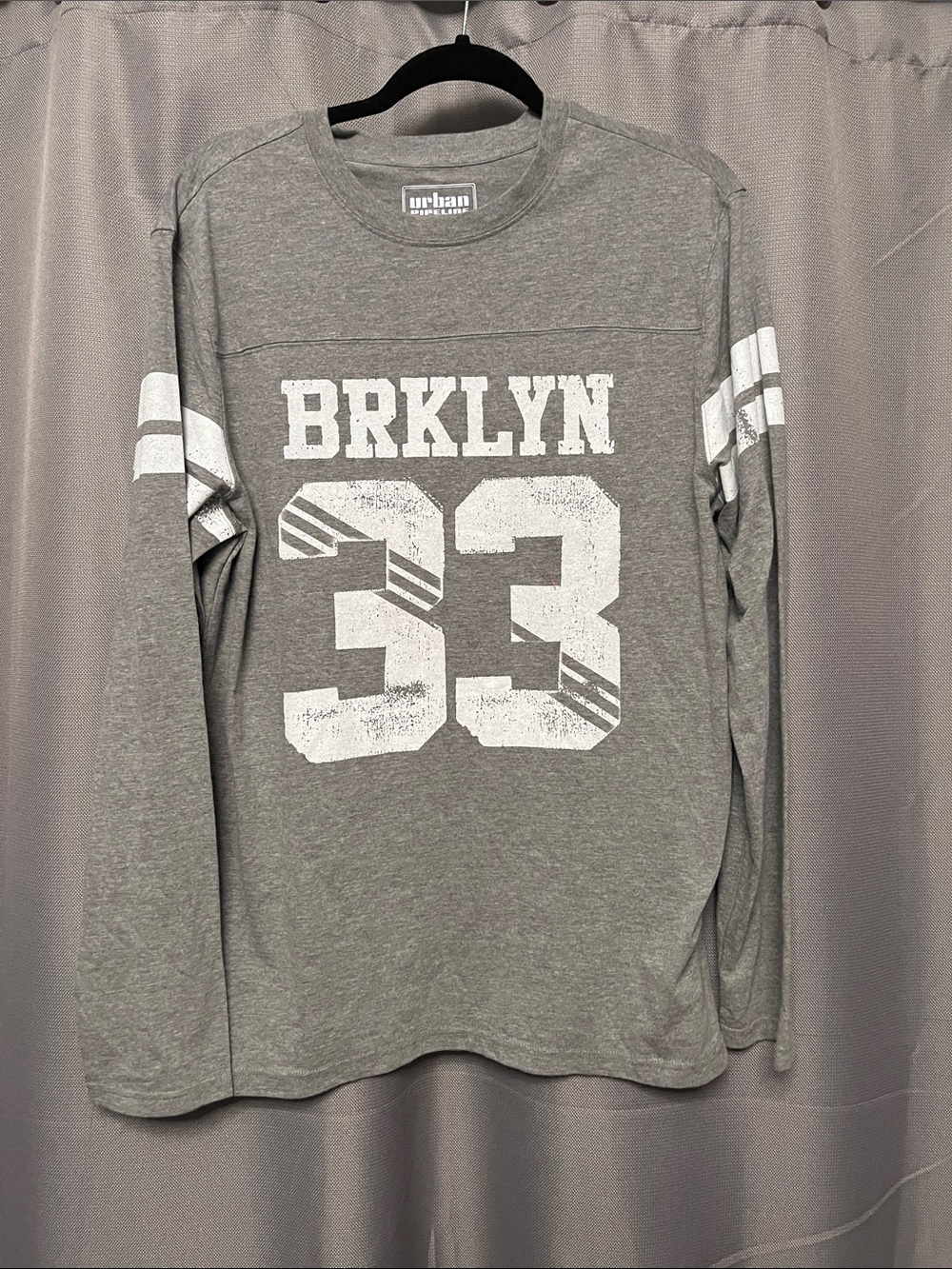 urban pipeline Gray Long Sleeve BRKLYN 33 Graphic Tee